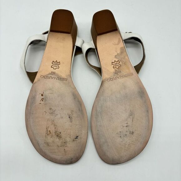 Bernardo Goldy Sandal - Picture 8 of 10